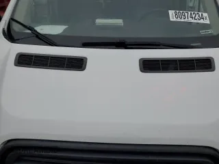 2018 Ford Transit Passenger XL z VIN 1FBZX2YM3JKA35423, wystawiony jako Copart lot #80974234 z przebiegiem Nie podano mil oraz Szkoda całkowita • Salvage title. Historia ofert i sprzedaży dostępna na DreamBid. Obrazek 12.