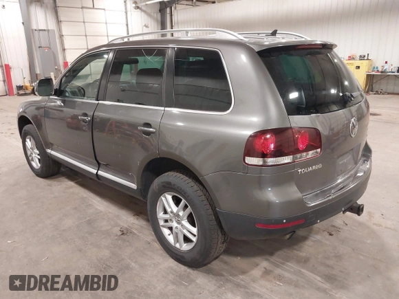 2008 Volkswagen Touareg V6 с VIN WVGBE77L98D017186, выставлен на аукционе IAAI как лот 42321410 с пробегом 184 825 миль миль и . История ставок и продаж доступна на DreamBid. Изображение 3.