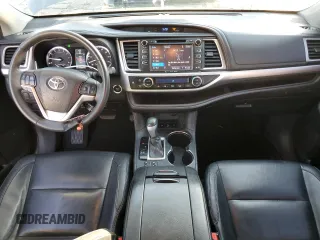 2016 Toyota Highlander XLE z VIN 5TDJKRFH0GS500635, wystawiony jako Copart lot #73833634 z przebiegiem 108 884 mil mil oraz Czysty tytuł • Clean title. Historia ofert i sprzedaży dostępna na DreamBid. Obrazek 8.