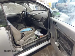 2003 Volkswagen Beetle GLS с VIN 3VWCK21Y53M311932, выставлен на аукционе IAAI как лот 42467585 с пробегом 145 346 миль миль и . История ставок и продаж доступна на DreamBid. Изображение 5.