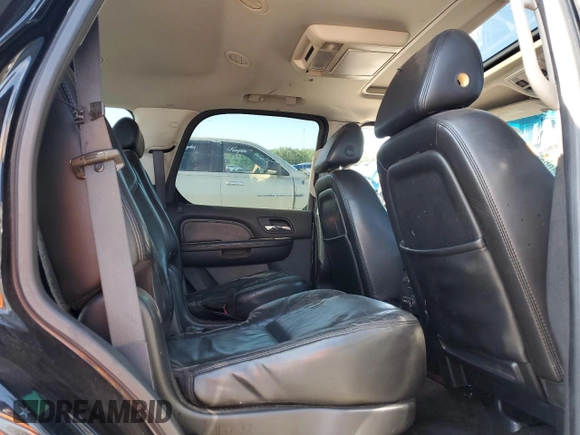 2007 Cadillac Escalade z VIN 1GYFK63807R187572, wystawiony jako Copart lot #54098225 z przebiegiem Nie podano mil oraz Szkoda całkowita • Salvage title. Historia ofert i sprzedaży dostępna na DreamBid. Obrazek 11.
