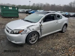2008 Scion tC Spec z VIN JTKDE167280233654, wystawiony jako Copart lot #51668735 z przebiegiem 108 186 mil mil oraz Szkody całkowita. Historia ofert i sprzedaży dostępna na DreamBid. Obrazek 1.