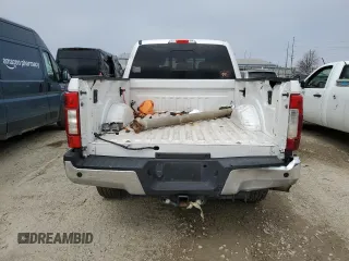 2017 Ford F-250 Lariat z VIN 1FT7W2BTXHEF43726, wystawiony jako Copart lot #52583145 z przebiegiem 226 834 mil mil oraz Tytuł czysty. Historia ofert i sprzedaży dostępna na DreamBid. Obrazek 6.
