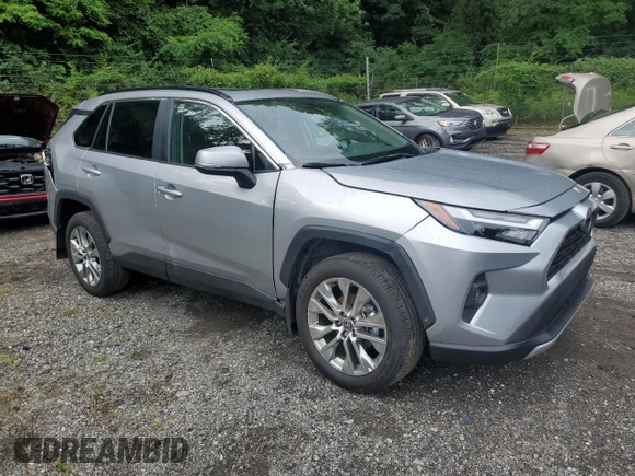 2025 Toyota RAV4 XLE Premium with VIN 2T3A1RFV6SC503413, listed as a Copart auction lot 62786075 with 831 mi miles and Salvage title. Bid and sale history available at DreamBid. Image 4.