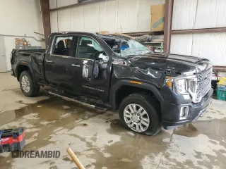 2021 GMC Sierra 3500HD Denali z VIN 1GT49WEYXMF261440, wystawiony jako Copart lot #43560575 z przebiegiem 83 839 mil mil oraz Szkoda całkowita • Salvage title. Historia ofert i sprzedaży dostępna na DreamBid. Obrazek 4.