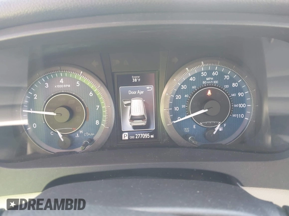 2018 Toyota Sienna LE Auto Access Seat with VIN 5TDKZ3DC1JS949043, listed as a IAAI auction lot 41529026 with 277,095 mi miles and . Bid and sale history available at DreamBid. Image 7.