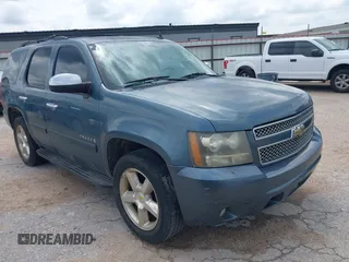 2008 Chevrolet Tahoe LTZ с VIN 1GNFC130X8R246412, выставлен на аукционе IAAI как лот 42036654 с пробегом 231 287 миль миль и . История ставок и продаж доступна на DreamBid. Изображение 1.