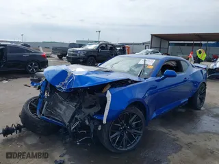 2017 Chevrolet Camaro ZL1 with VIN 1G1FK1R68H0213249, listed as a IAAI auction lot 41582825 with 1 miles. Bid and sale history available at carsss.com. Image 19.