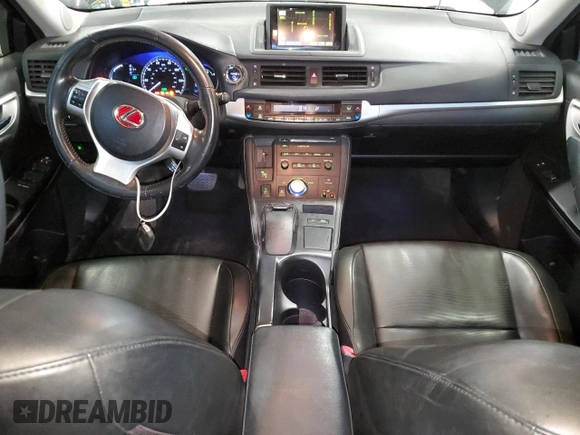 2012 Lexus CT 200h z VIN JTHKD5BH4C2116306, wystawiony jako Copart lot #55735865 z przebiegiem 232 468 mil mil oraz Szkoda całkowita • Salvage title. Historia ofert i sprzedaży dostępna na DreamBid. Obrazek 8.