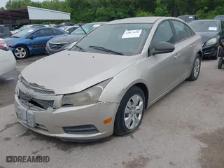2014 Chevrolet Cruze LS with VIN 1G1PA5SH8E7230310, listed as a IAAI auction lot 42073690 with 36,756 mi miles. Bid and sale history available at carsss.com. Image 2.