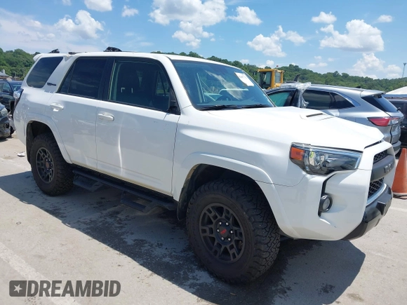 2018 Toyota 4Runner SR5 with VIN JTEBU5JRXJ5595186, listed as a IAAI auction lot 42607713 with 83,592 mi miles and . Bid and sale history available at DreamBid. Image 1.