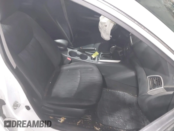2019 Nissan Sentra S z VIN 3N1AB7APXKY240431, wystawiony jako IAAI lot #41722182 z przebiegiem 81 450 mil mil oraz . Historia ofert i sprzedaży dostępna na DreamBid. Obrazek 5.