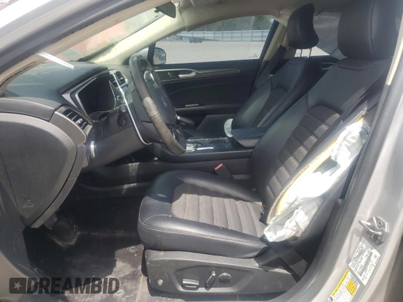 2017 Ford Fusion SE z VIN 3FA6P0H76HR184188, wystawiony jako Copart lot #60719075 z przebiegiem 105 377 mil mil oraz Czysty tytuł • Clean title. Historia ofert i sprzedaży dostępna na DreamBid. Obrazek 7.