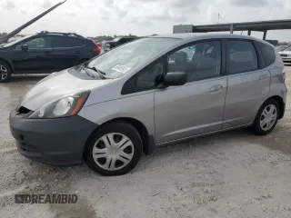 2009 Honda Fit with VIN JHMGE88249S027822, listed as a Copart auction lot 58400975 with 157,786 mi miles and Clean title. Bid and sale history available at DreamBid. Image 1.