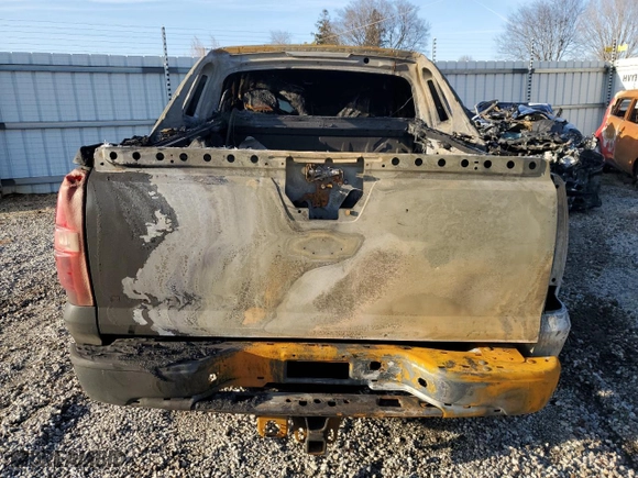 2010 Chevrolet Avalanche LS with VIN 3GNVKEE07AG231732, listed as a Copart auction lot 44714285 with 0 mi miles and Salvage Title. Bid and sale history available at carsss.com. Image 6.