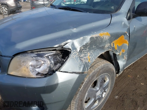 2006 Toyota RAV4 with VIN JTMBD35V365012898, listed as a IAAI auction lot 41539056 with 188,756 mi miles. Bid and sale history available at carsss.com. Image 6.