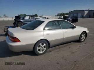 1998 Lexus ES 300 z VIN JT8BF28G4W0091267, wystawiony jako Copart lot #51188585 z przebiegiem Nie podano mil oraz Czysty tytuł • Clean title. Historia ofert i sprzedaży dostępna na DreamBid. Obrazek 3.