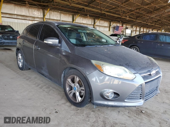 2014 Ford Focus SE z VIN 1FADP3K20EL363391, wystawiony jako Copart lot #52556335 z przebiegiem 111 614 mil mil oraz Tytuł czysty. Historia ofert i sprzedaży dostępna na DreamBid. Obrazek 4.
