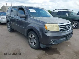 2015 Honda Pilot EX-L z VIN 5FNYF3H51FB025793, wystawiony jako IAAI lot #42226149 z przebiegiem 175 370 mil mil oraz . Historia ofert i sprzedaży dostępna na DreamBid. Obrazek 1.