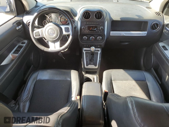 2017 Jeep Compass High Altitude with VIN 1C4NJCEB3HD198043, listed as a Copart auction lot 55477445 with 186,243 mi miles and Salvage title. Bid and sale history available at DreamBid. Image 8.