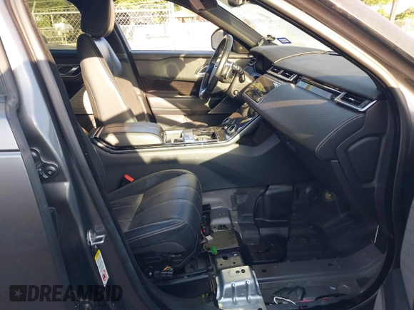 2018 Land Rover Range Rover Velar R-Dynamic SE z VIN SALYL2RX8JA740695, wystawiony jako IAAI lot #42012510 z przebiegiem 93 138 mil mil oraz . Historia ofert i sprzedaży dostępna na DreamBid. Obrazek 5.