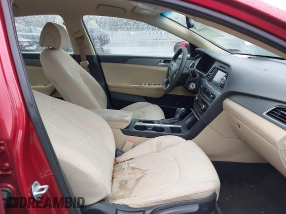 2016 Hyundai Sonata SE z VIN 5NPE24AF7GH391820, wystawiony jako IAAI lot #42015648 z przebiegiem 123 004 mil mil oraz . Historia ofert i sprzedaży dostępna na DreamBid. Obrazek 5.