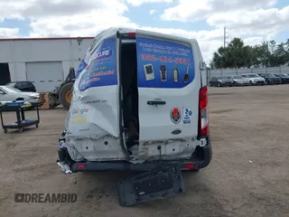 2018 Ford Transit Cargo with VIN 1FTYE1YG7JKA19193, listed as a IAAI auction lot 42155139 with Not Provided miles. Bid and sale history available at carsss.com. Image 15.