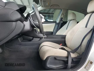 2017 Honda Civic LX z VIN 19XFC2F57HE044404, wystawiony jako Copart lot #58196105 z przebiegiem 117 664 mil mil oraz Szkoda całkowita • Salvage title. Historia ofert i sprzedaży dostępna na DreamBid. Obrazek 7.