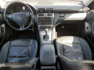 2005 Mercedes-Benz C 230 Kompressor с VIN WDBRF40J65F558797, выставлен на аукционе Copart как лот 63276695 с пробегом 190 198 миль миль и Списание • Salvage title. История ставок и продаж доступна на DreamBid. Изображение 8.