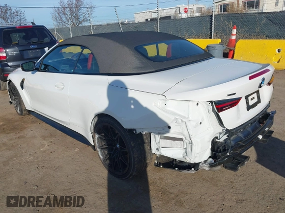 2024 BMW M4 Competition xDrive with VIN WBS33BA06RCP68911, listed as a IAAI auction lot 41166456 with 11,081 mi miles and . Bid and sale history available at DreamBid. Image 3.