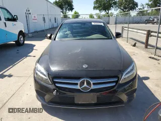 2019 Mercedes-Benz C 300 z VIN WDDWF8DB1KR483148, wystawiony jako Copart lot #56566925 z przebiegiem Nie podano mil oraz Czysty tytuł • Clean title. Historia ofert i sprzedaży dostępna na DreamBid. Obrazek 5.