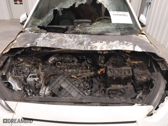 2021 Hyundai Kona Limited with VIN KM8K3CA56MU720134, listed as a IAAI auction lot 39990903 with 1 mi miles. Bid and sale history available at carsss.com. Image 10.