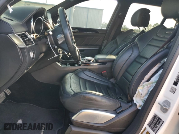 2017 Mercedes-Benz GLS 63 AMG z VIN 4JGDF7FE6HA851880, wystawiony jako Copart lot #54667095 z przebiegiem 78 661 mil mil oraz Szkoda całkowita • Salvage title. Historia ofert i sprzedaży dostępna na DreamBid. Obrazek 7.