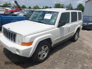 2010 Jeep Commander Sport z VIN 1J4RG4GK7AC127808, wystawiony jako IAAI lot #42479312 z przebiegiem 161 385 mil mil oraz . Historia ofert i sprzedaży dostępna na DreamBid. Obrazek 2.
