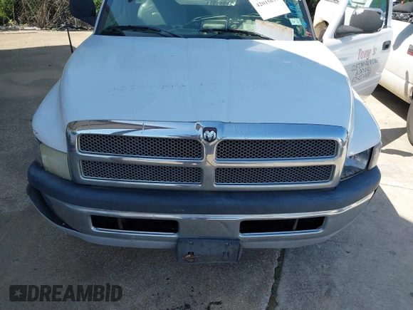 1999 Dodge Ram 2500 with VIN 3B7KC26Z0XM582397, listed as a IAAI auction lot 42015637 with 188,837 mi miles. Bid and sale history available at carsss.com. Image 6.