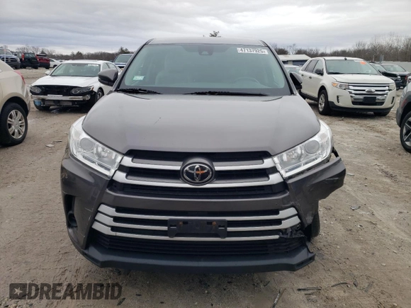 2017 Toyota Highlander LE with VIN 5TDBZRFH5HS375505, listed as a Copart auction lot 47137925 with 84,884 mi miles and Salvage title. Bid and sale history available at DreamBid. Image 5.