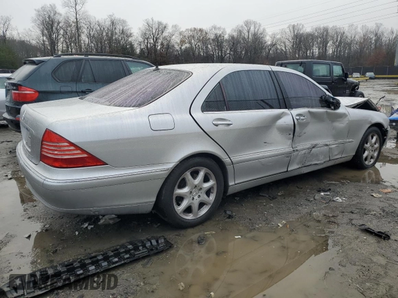 2006 Mercedes-Benz S 430 with VIN WDBNG83J56A480722, listed as a Copart auction lot 84189154 with 126,437 mi miles and Salvage Title. Bid and sale history available at carsss.com. Image 3.