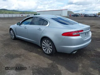 2009 Jaguar XF Premium Luxury with VIN SAJWA06B69HR24099, listed as a IAAI auction lot 42151149 with 107,917 mi miles and . Bid and sale history available at DreamBid. Image 3.