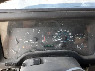 1998 Jeep Wrangler Sport with VIN 1J4FY19S1WP757593, listed as a Copart auction lot 52382945 with 230,086 mi miles and Salvage Title. Bid and sale history available at carsss.com. Image 9.