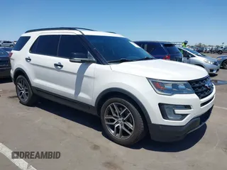 2017 Ford Explorer Sport z VIN 1FM5K8GT4HGA61316, wystawiony jako IAAI lot #42572392 z przebiegiem 92 860 mil mil oraz . Historia ofert i sprzedaży dostępna na DreamBid. Obrazek 1.