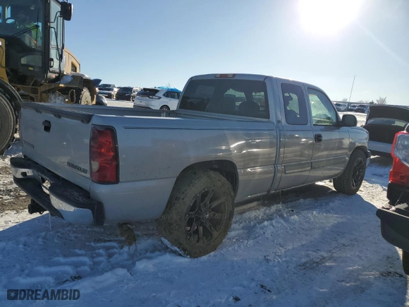 2004 Chevrolet Silverado 1500 LS with VIN 2GCEC19T741139620, listed as a Copart auction lot 46096155 with 0 mi miles and Salvage Title. Bid and sale history available at carsss.com. Image 3.