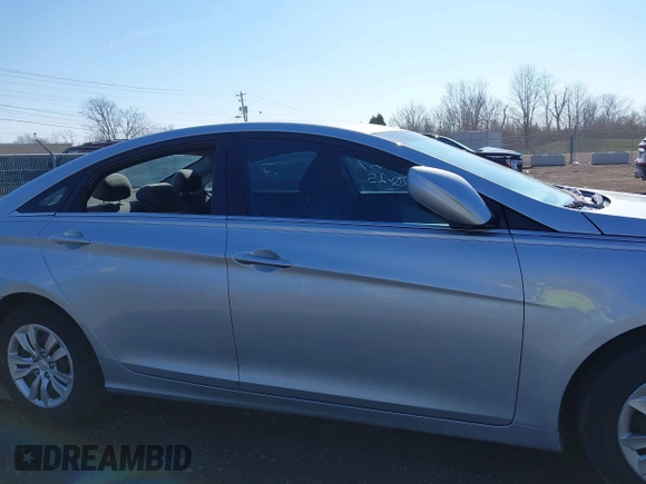 2011 Hyundai Sonata GLS with VIN 5NPEB4AC7BH256366, listed as a IAAI auction lot 41881465 with 184,161 mi miles and . Bid and sale history available at carsss.com. Image 13.