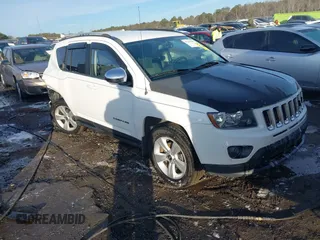 2015 Jeep Compass Sport with VIN 1C4NJCBB4FD343866, listed as a IAAI auction lot 41296043 with 176,664 mi miles. Bid and sale history available at carsss.com. Image 1.