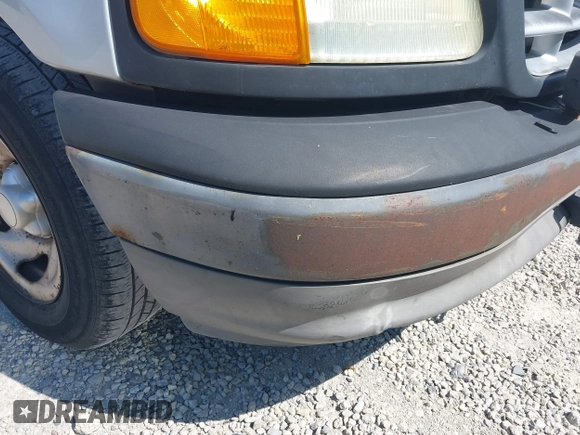 2004 Ford F-150 XL z VIN 2FTRF17264CA20660, wystawiony jako IAAI lot #42698678 z przebiegiem Nie podano mil oraz . Historia ofert i sprzedaży dostępna na DreamBid. Obrazek 14.