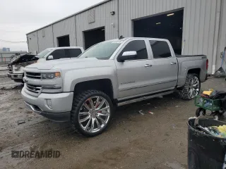 2018 Chevrolet Silverado 1500 LTZ with VIN 3GCUKSEJ7JG338517, listed as a Copart auction lot 46495185 with 83,229 mi miles and Salvage Title. Bid and sale history available at carsss.com. Image 1.