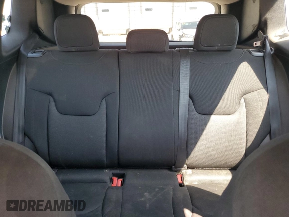 2019 Jeep Renegade Sport z VIN ZACNJAAB0KPK44864, wystawiony jako Copart lot #64246985 z przebiegiem 124 103 mil mil oraz Czysty tytuł • Clean title. Historia ofert i sprzedaży dostępna na DreamBid. Obrazek 10.