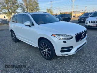 2016 Volvo XC90 T6 Momentum z VIN YV4A22PKXG1078160, wystawiony jako Copart lot #55826805 z przebiegiem 178 000 mil mil oraz Tytuł czysty. Historia ofert i sprzedaży dostępna na DreamBid. Obrazek 1.