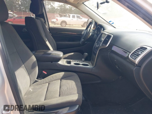 2012 Jeep Grand Cherokee Laredo with VIN 1C4RJEAG4CC251359, listed as a IAAI auction lot 41986762 with 172,331 mi miles. Bid and sale history available at carsss.com. Image 5.