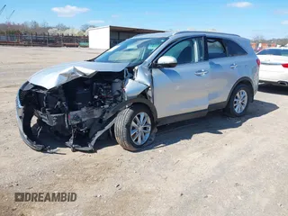 2018 Kia Sorento LX with VIN 5XYPG4A36JG420268, listed as a IAAI auction lot 41807169 with 99,272 mi miles. Bid and sale history available at carsss.com. Image 17.