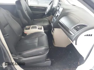 2014 Chrysler Town & Country Touring с VIN 2C4RC1BG0ER218290, выставлен на аукционе IAAI как лот 42498952 с пробегом 141 915 миль миль и . История ставок и продаж доступна на DreamBid. Изображение 5.